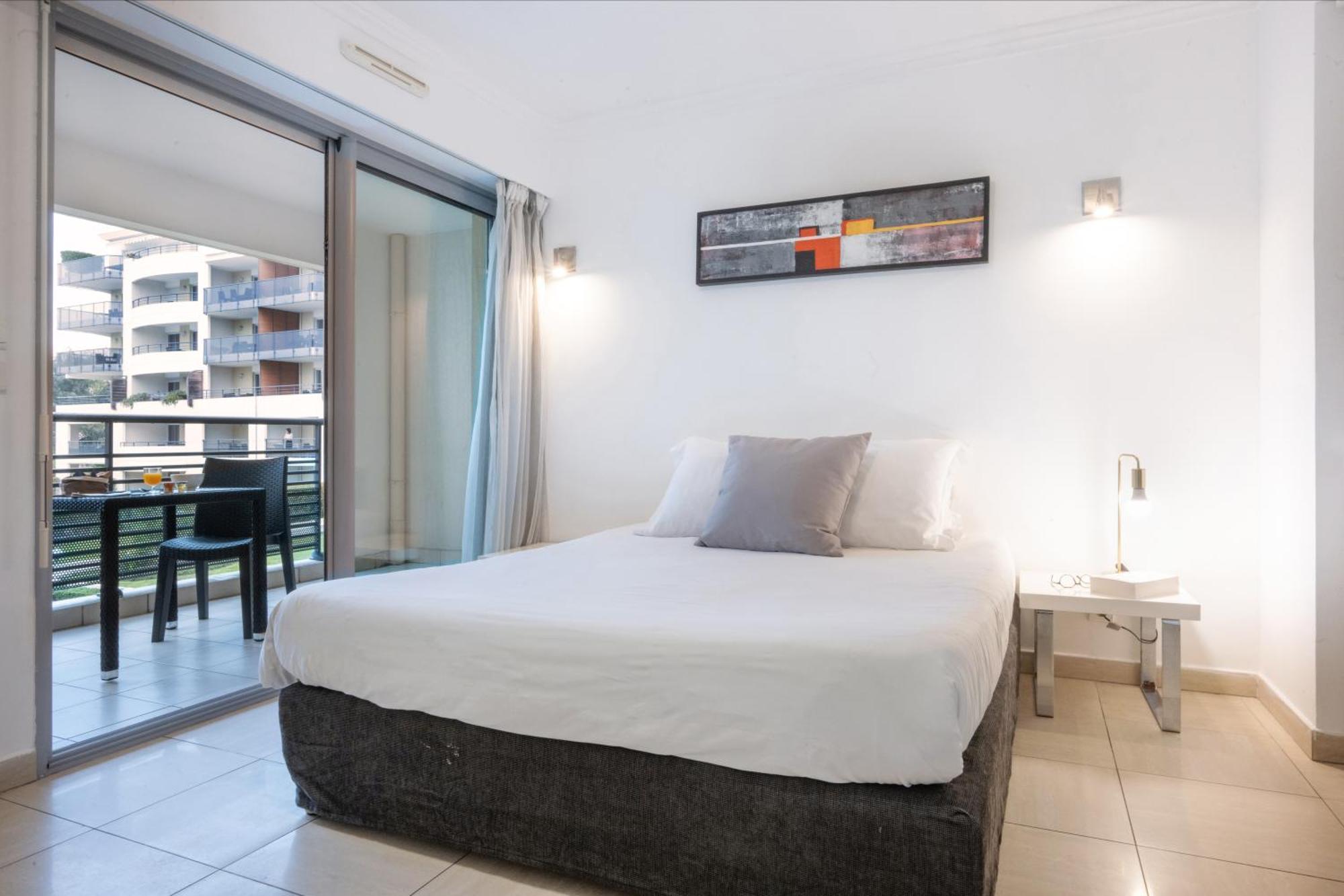 Nemea Appart Hotel Le Lido Cagnes Sur Mer Exterior foto