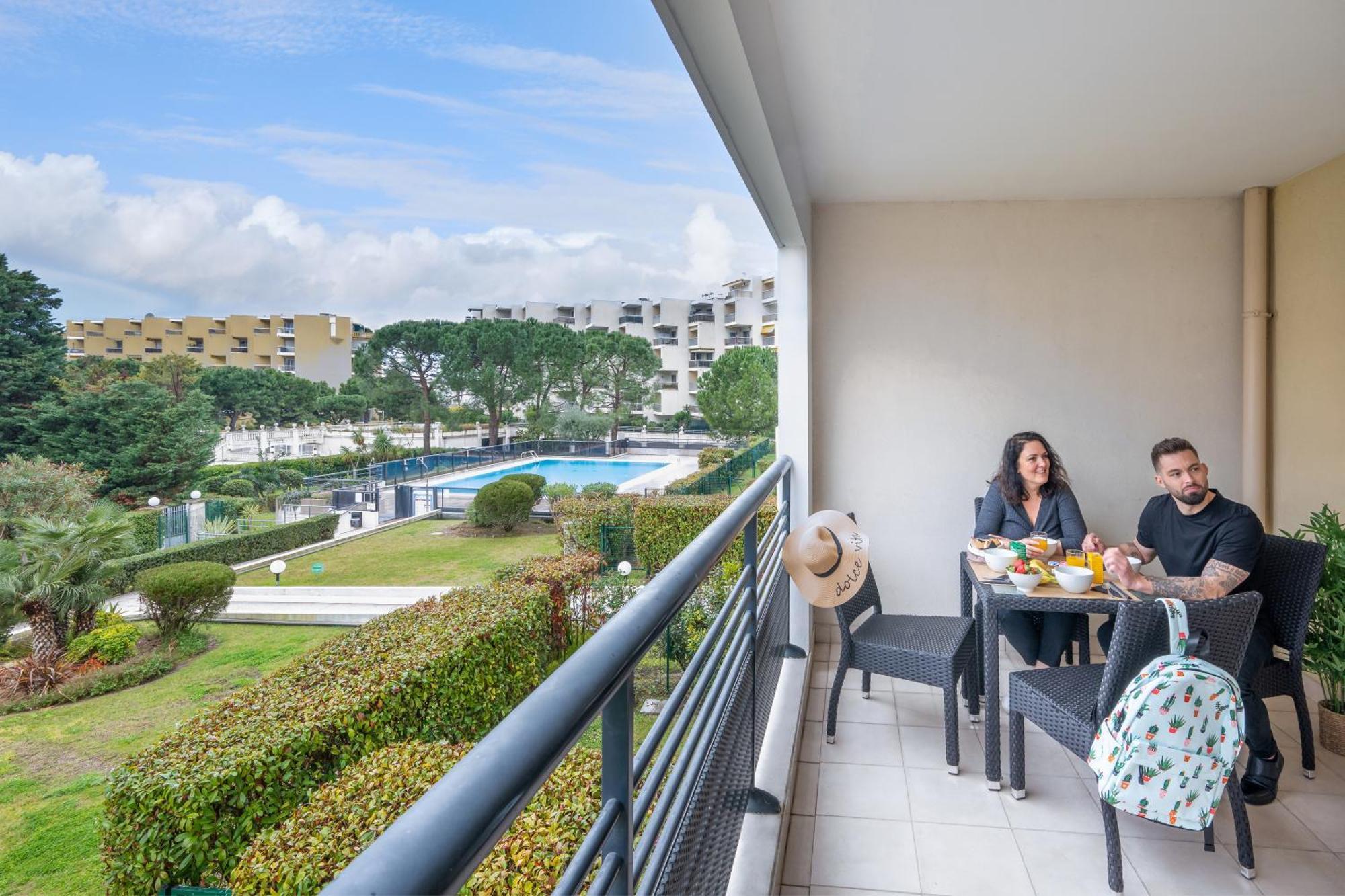 Nemea Appart Hotel Le Lido Cagnes Sur Mer Exterior foto