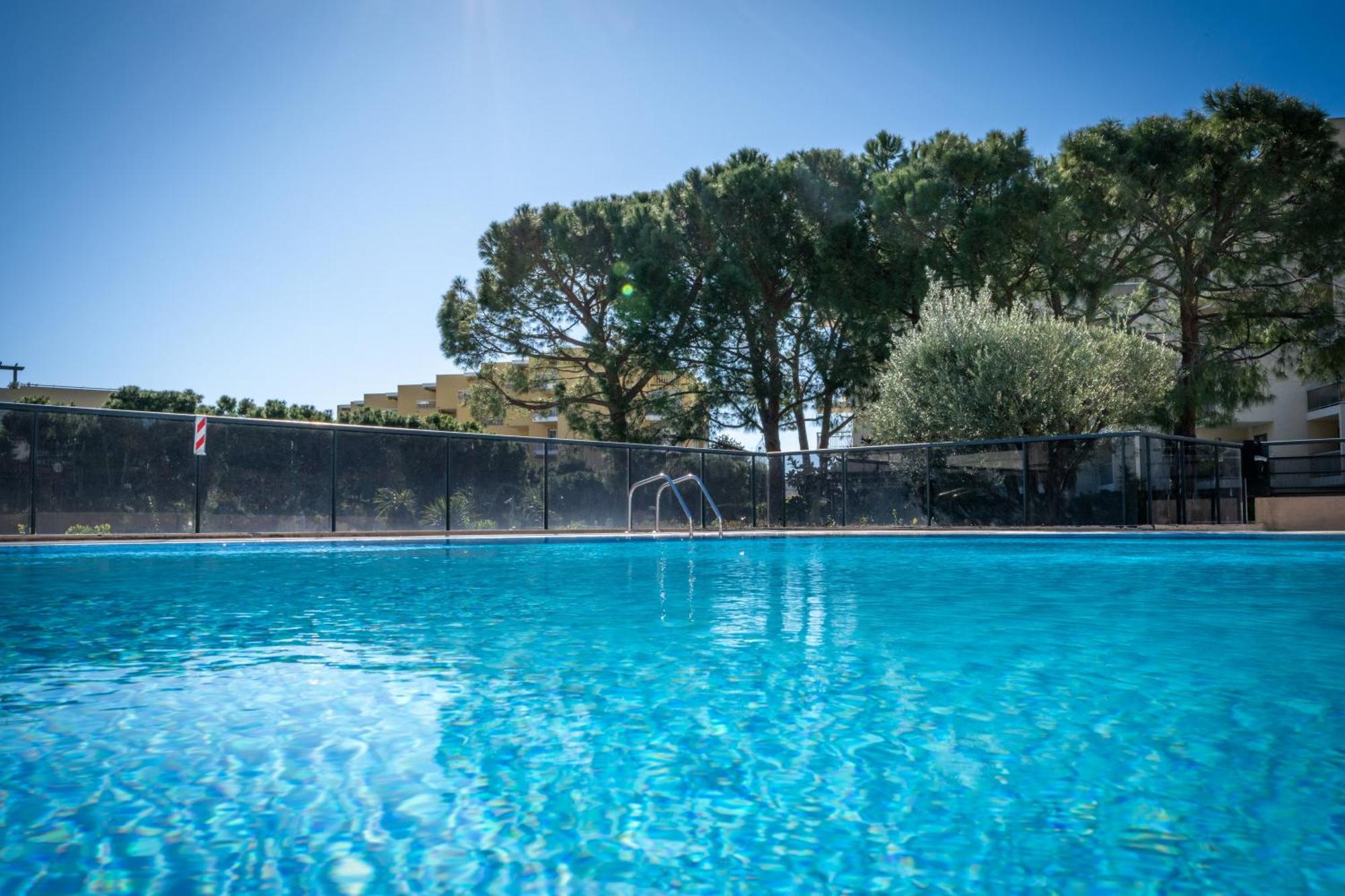 Nemea Appart Hotel Le Lido Cagnes Sur Mer Exterior foto