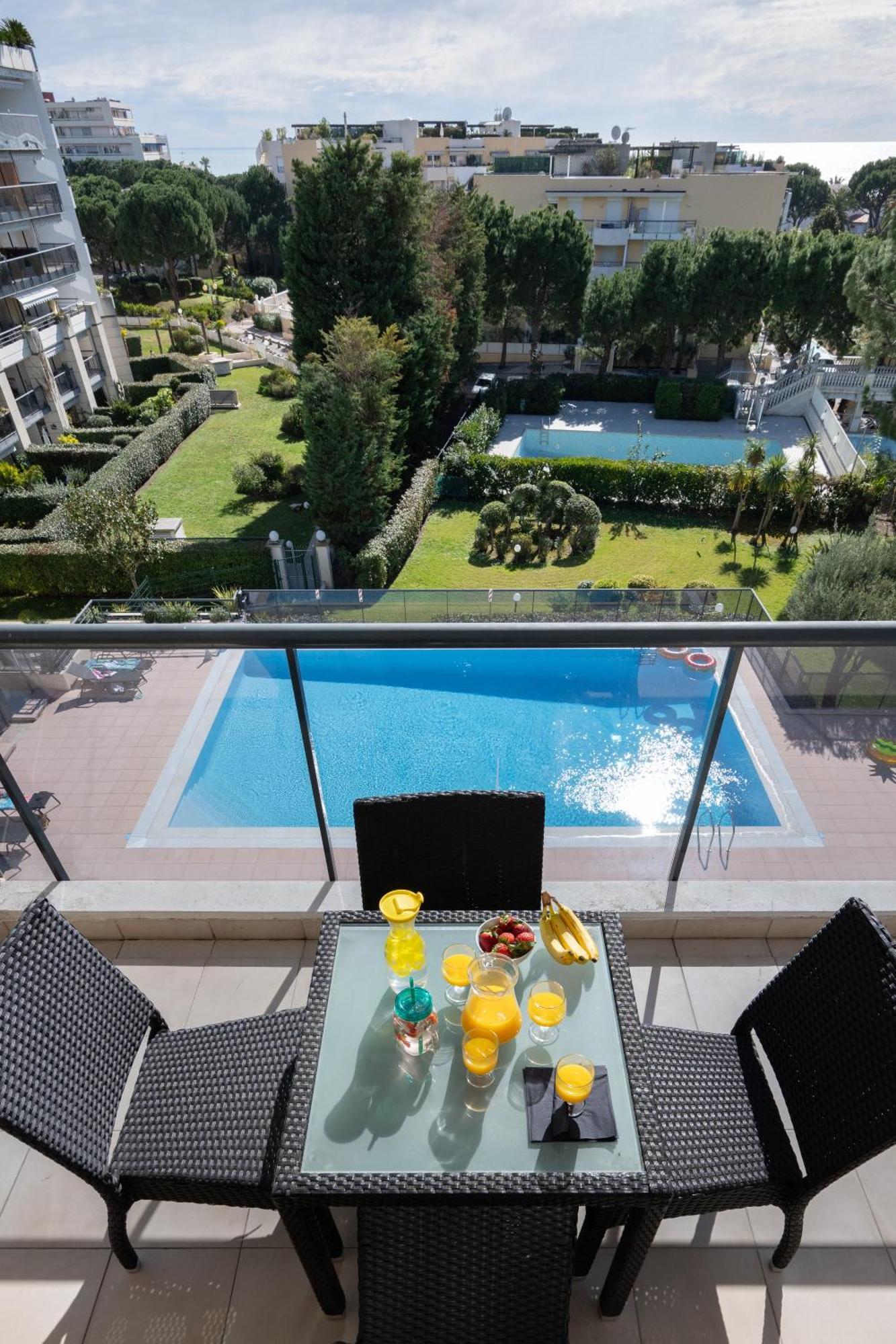 Nemea Appart Hotel Le Lido Cagnes Sur Mer Exterior foto